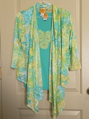 Ruby Rd. Aqua and Lime Open Front Cascade Cape